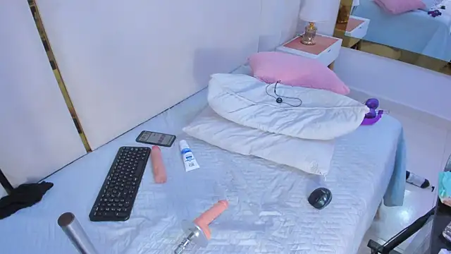 thalia888_'s cam snapshot