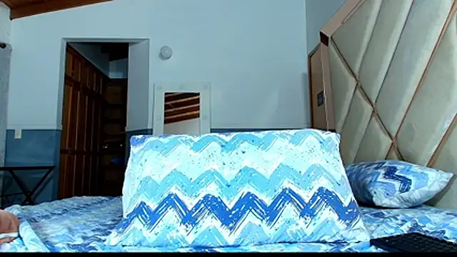 FuckcmycockLove live sex cam