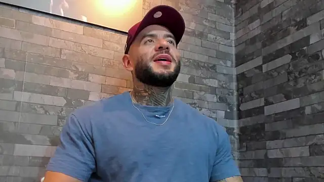 BruceDallas live sex cam