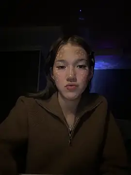 lilXdomii live sex cam