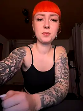 ScarletVixenLive's cam snapshot