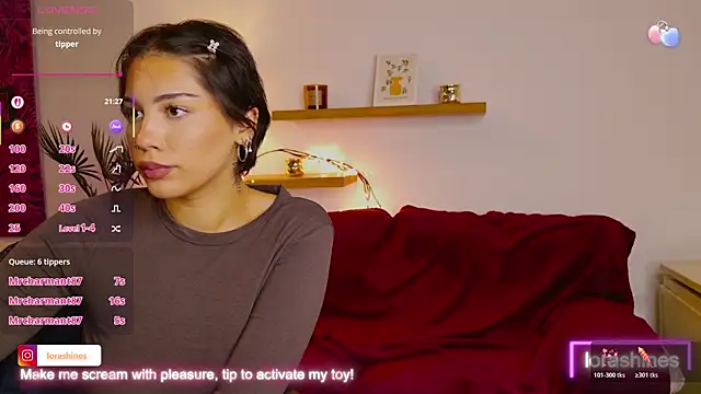 LoraShines's cam snapshot