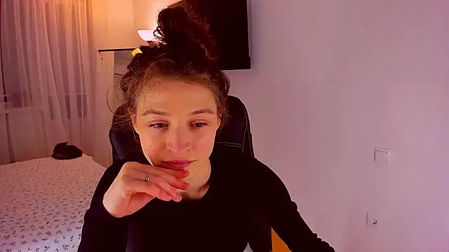 MiaPrecious's cam snapshot