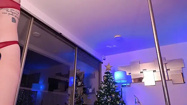 mandi4pole_ live sex cam