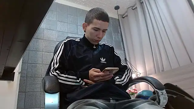 JackSwan18 live sex cam