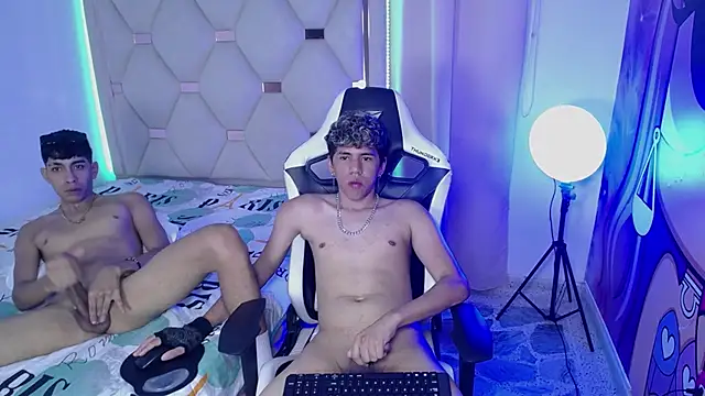 Big_boyss_ live sex cam