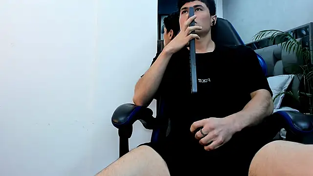 roan_birkin's cam snapshot