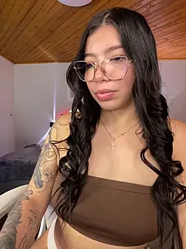 Maddy_Piink's cam snapshot