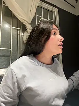 Alyha_Cortes's cam snapshot