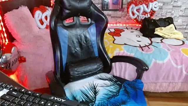 jhulia_hill's cam snapshot