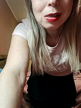 SelinaLovqx's cam snapshot