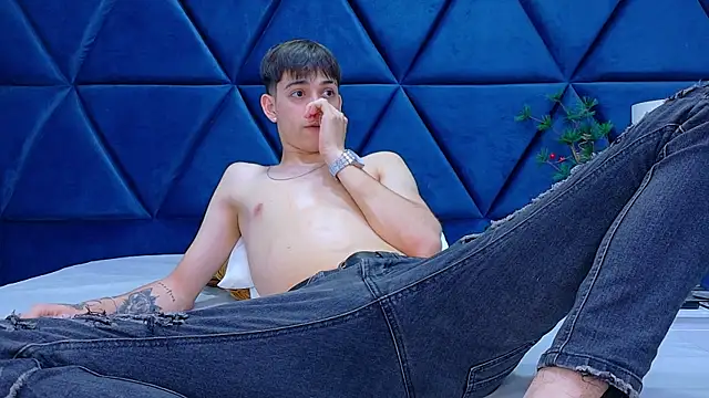 Lion_Foster01 live sex cam