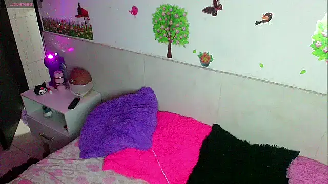 emily_cooper_t's cam snapshot