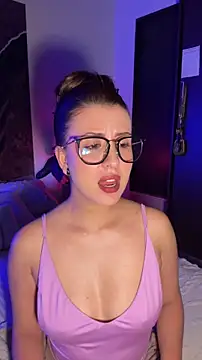 EmaSaenz's cam snapshot