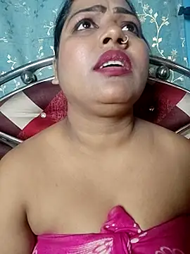 hornypriya696 live sex cam