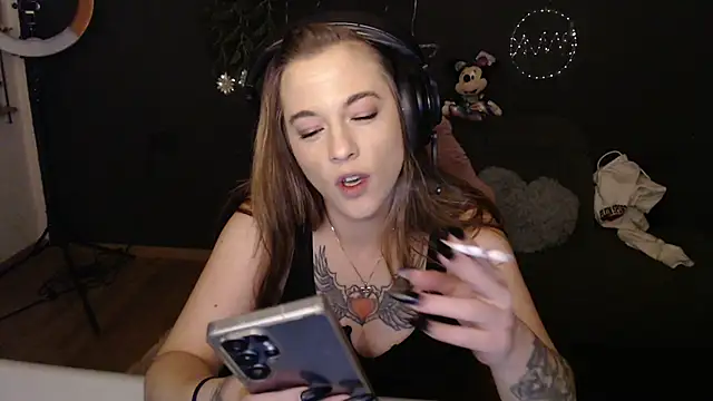 Luna_Lynn's cam snapshot