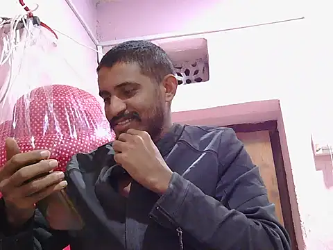 HotXKrish's cam snapshot