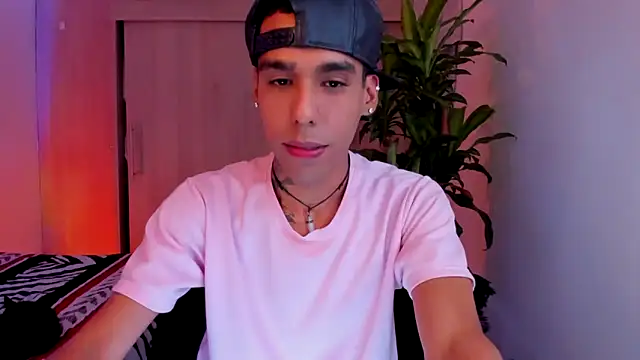 Damianwhite live sex cam