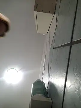 Monella52 live sex cam