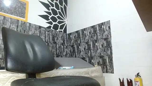 stripnolimits live sex cam