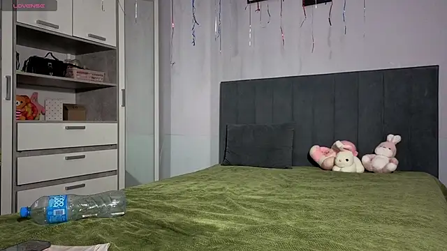 Sheli_baby's cam snapshot