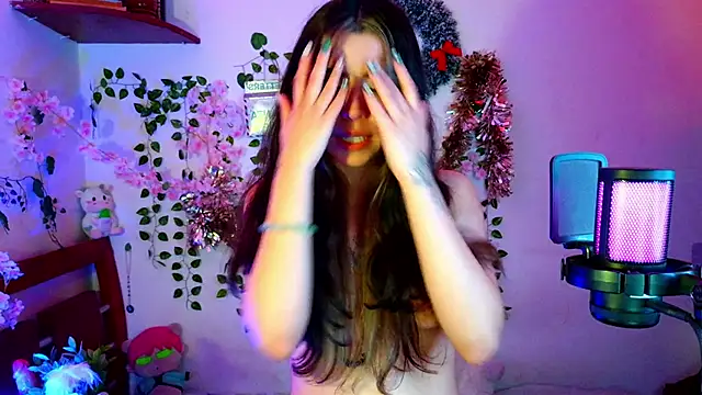 Kittyuwu_'s cam snapshot