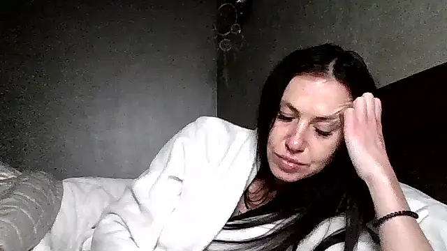 JulianaGold1 live sex cam