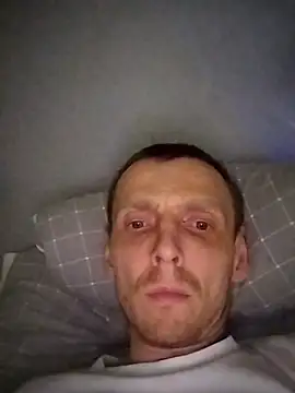 CrookedBunk3527 live sex cam