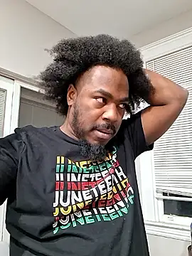 MRHANDSOME3800 live sex cam