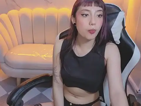 Lunara_b's cam snapshot