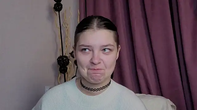 BevHanni's cam snapshot