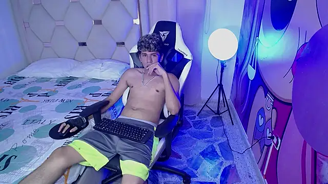 Big_boyss_ live sex cam