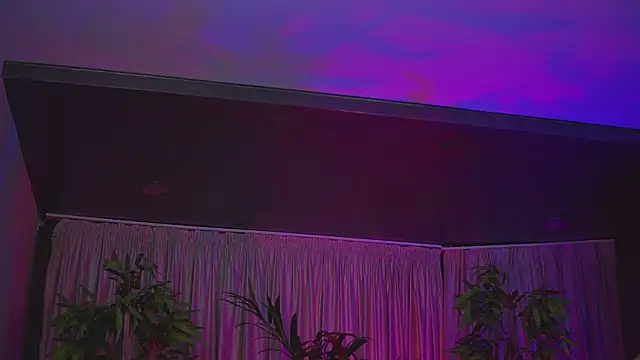 GinaValentinna's cam snapshot