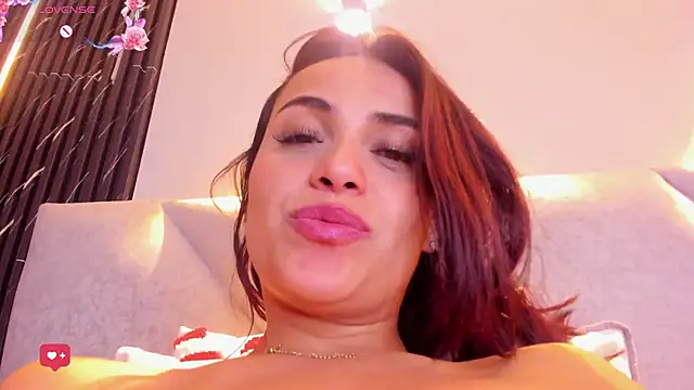 katrina_kaif_x's cam snapshot