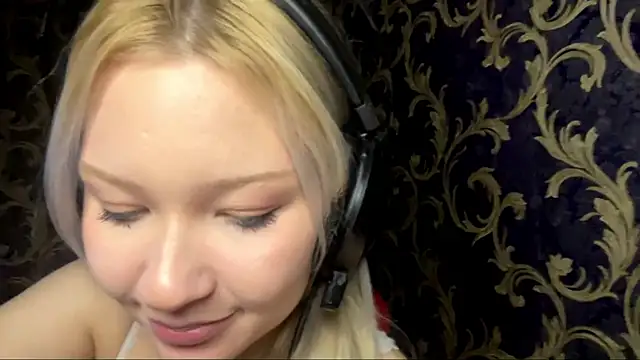 Cira_BabyFace's cam snapshot