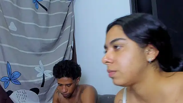 violet_and_myers live sex cam