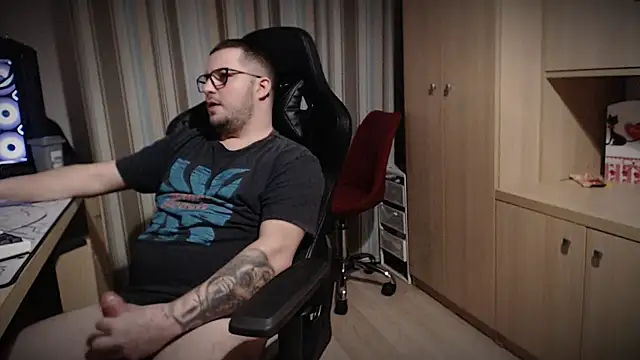 kevinnlovelly's cam snapshot