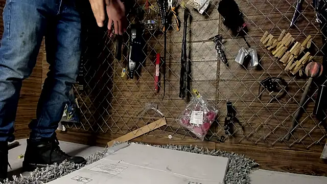 Hardcore_Room_Bdsm's cam snapshot