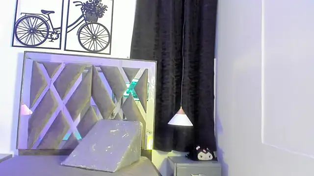 SalomeWilson's cam snapshot