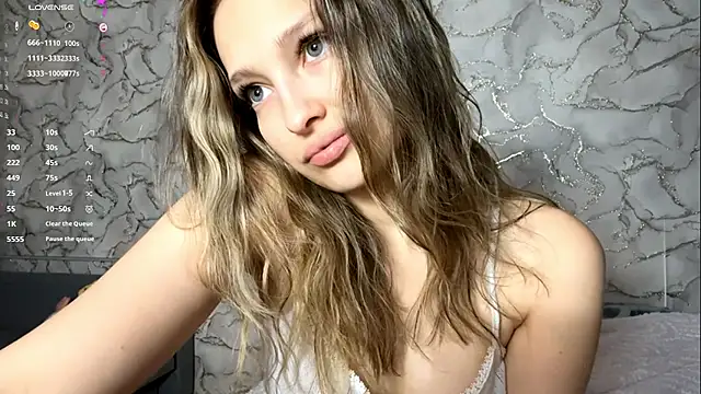 CutieValir's cam snapshot