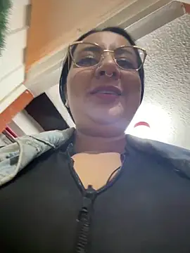 Abril_Luv live sex cam