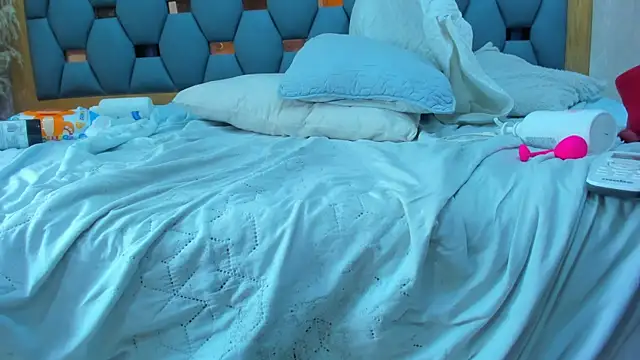 juliette_pretty_'s cam snapshot