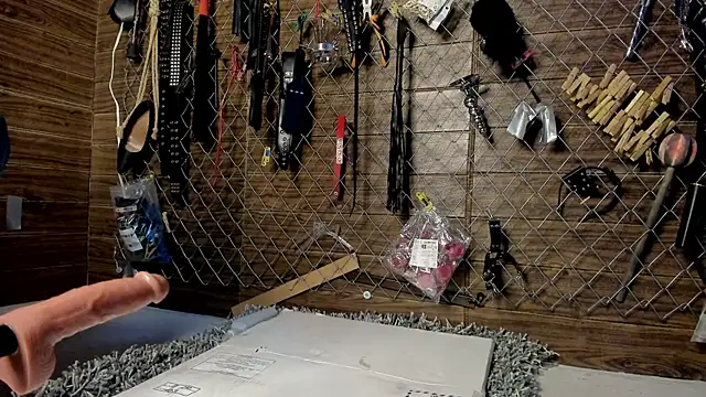 Hardcore_Room_Bdsm's cam snapshot