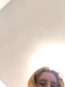 bellastormi_'s cam snapshot