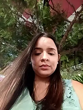 Julieth_hot-69's cam snapshot