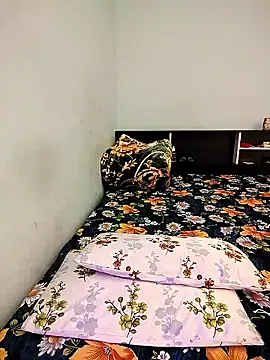 LoveLy-Soneya's cam snapshot