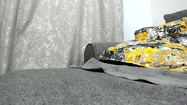 SweetViperr's cam snapshot