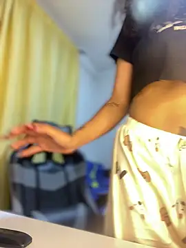 baby_lizy's cam snapshot