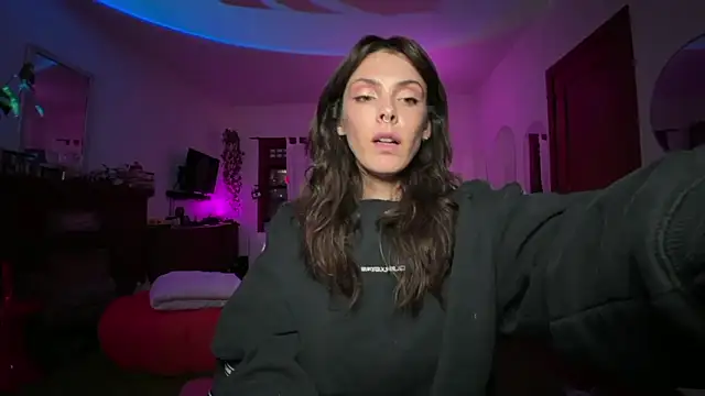 GennaJames's cam snapshot