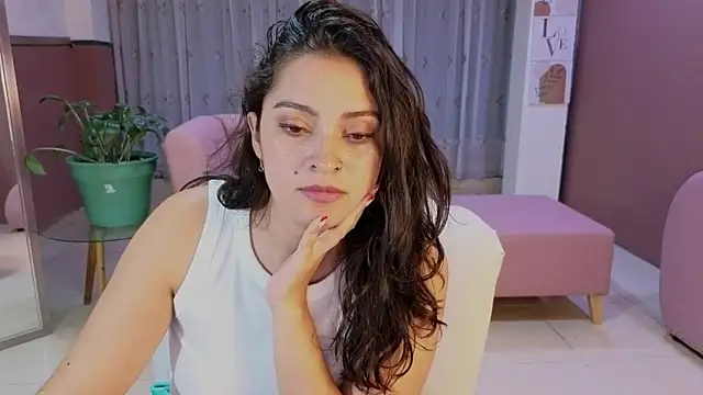 sweet_ahinara's cam snapshot